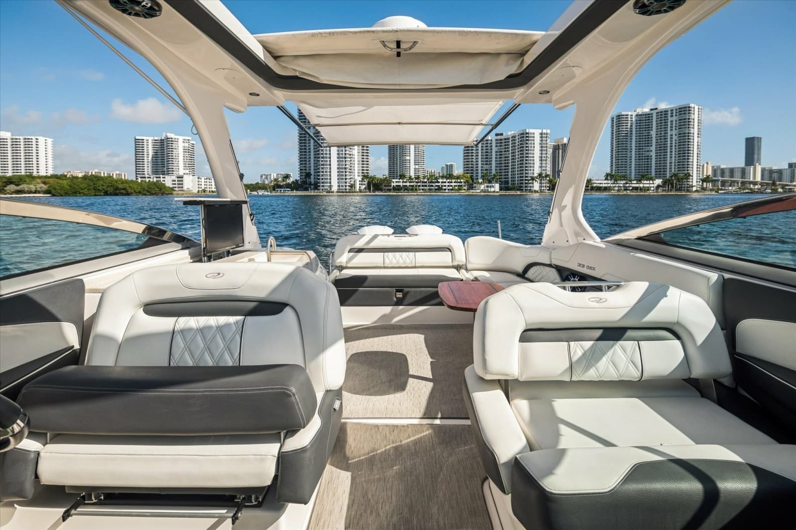 2019 Regal 33 OBX - Photo 12
