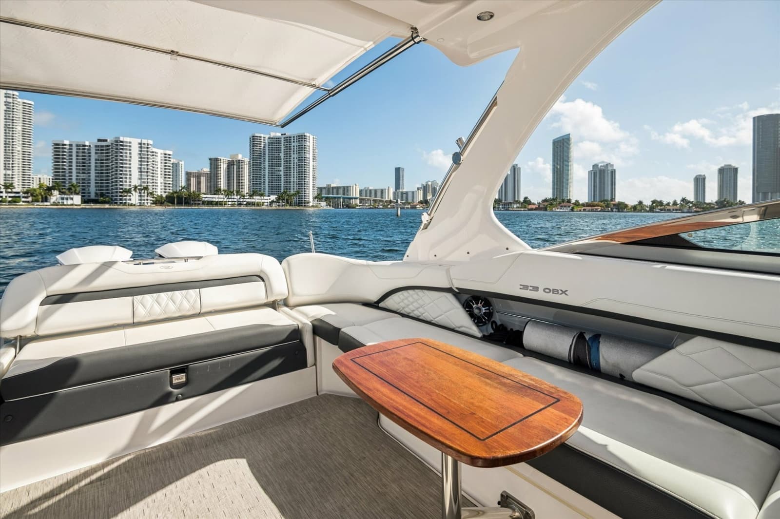 2019 Regal 33 OBX - Photo 7