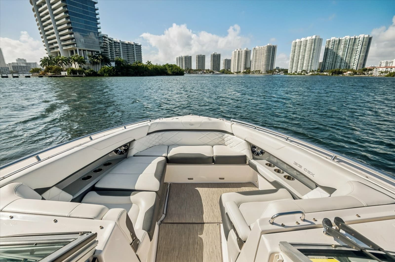 2019 Regal 33 OBX - Photo 21