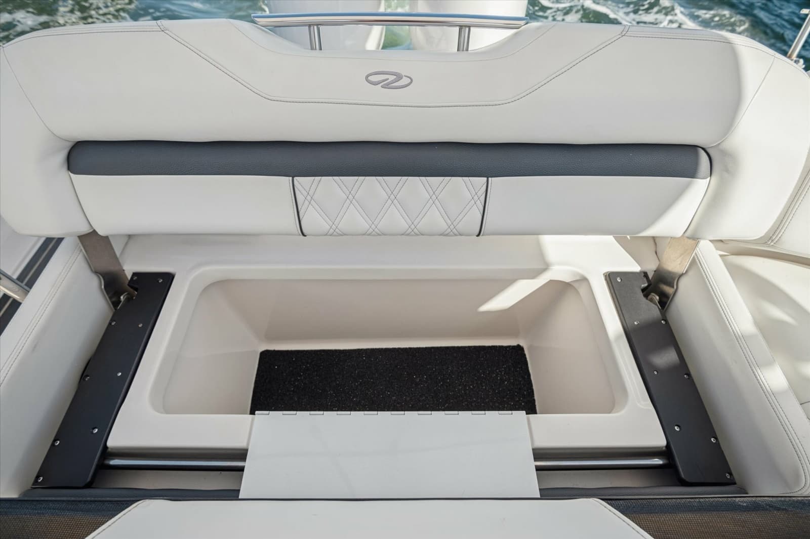 2019 Regal 33 OBX - Photo 27