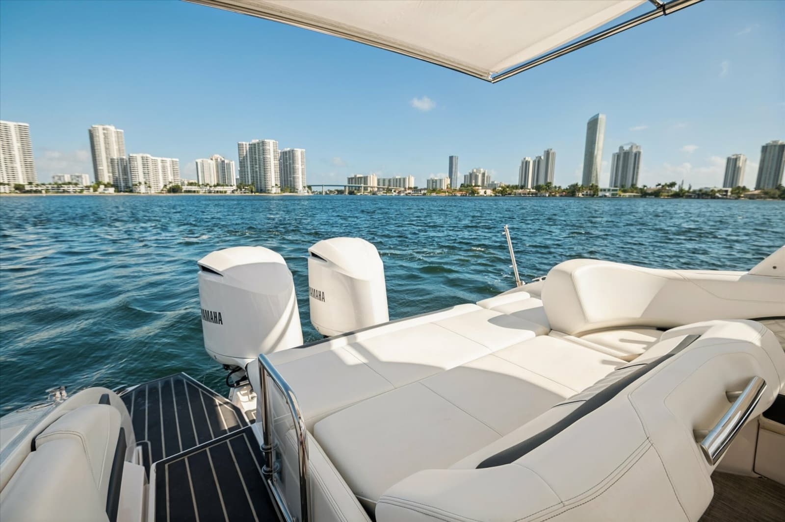 2019 Regal 33 OBX - Photo 9