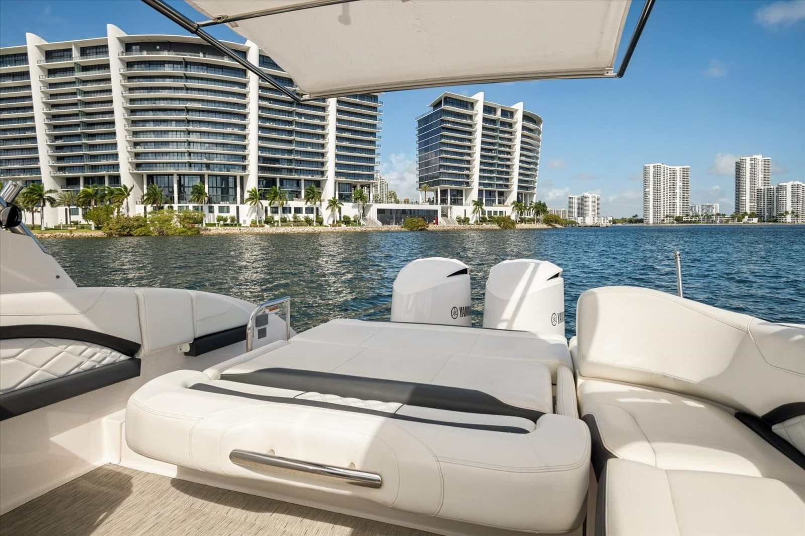 2019 Regal 33 OBX - Photo 8