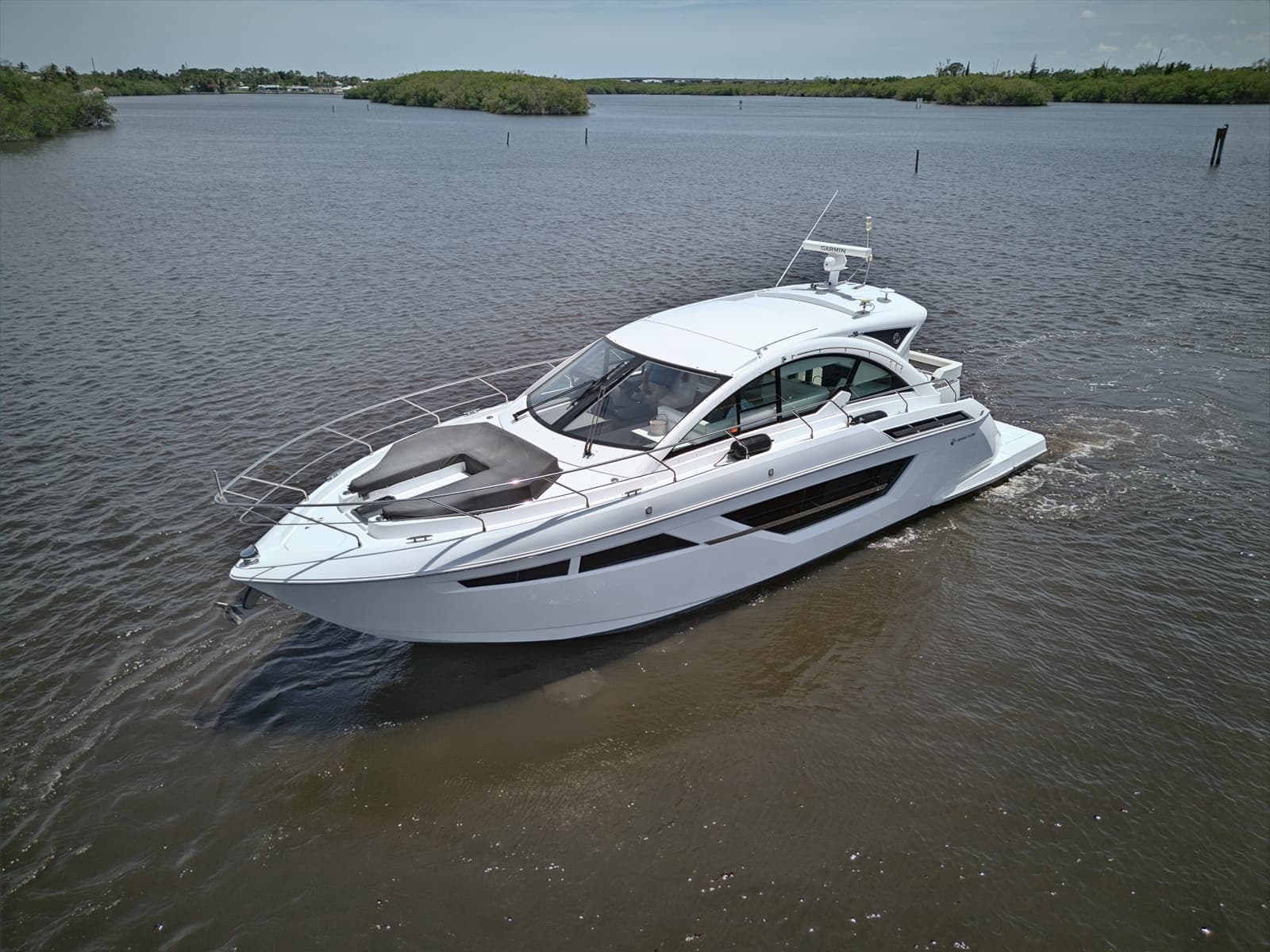 2023 Cruisers Yachts 50 CANTIUS - Photo 2