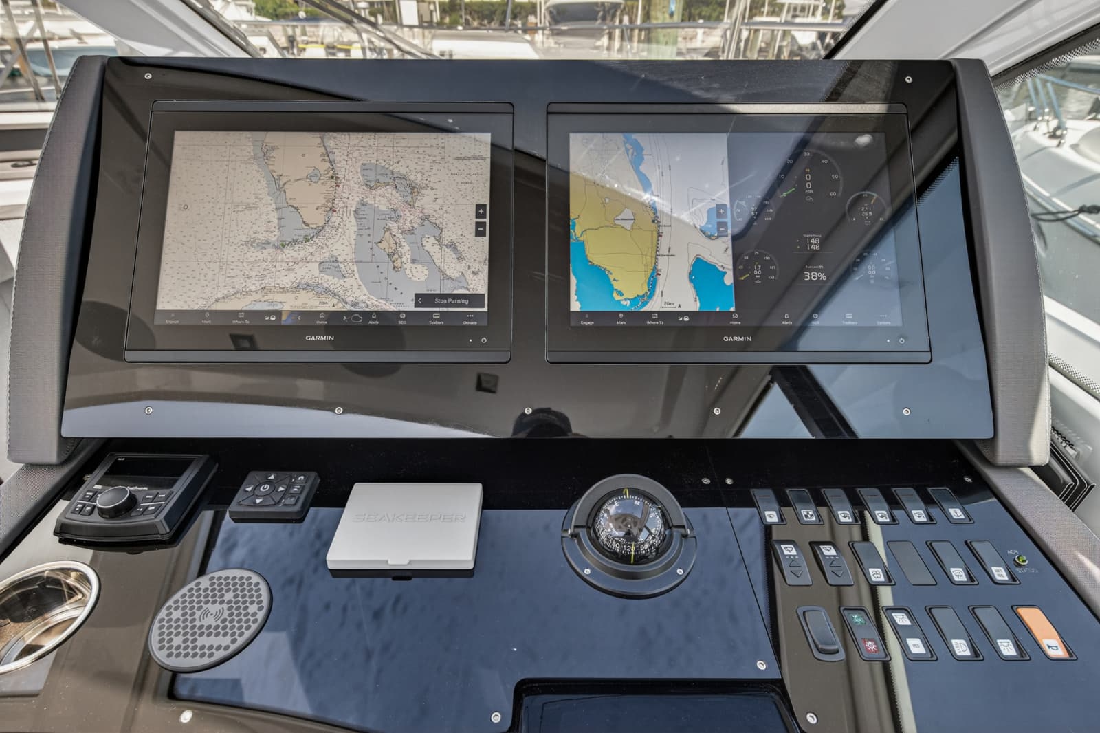 2023 Cruisers Yachts 50 CANTIUS - Photo 55