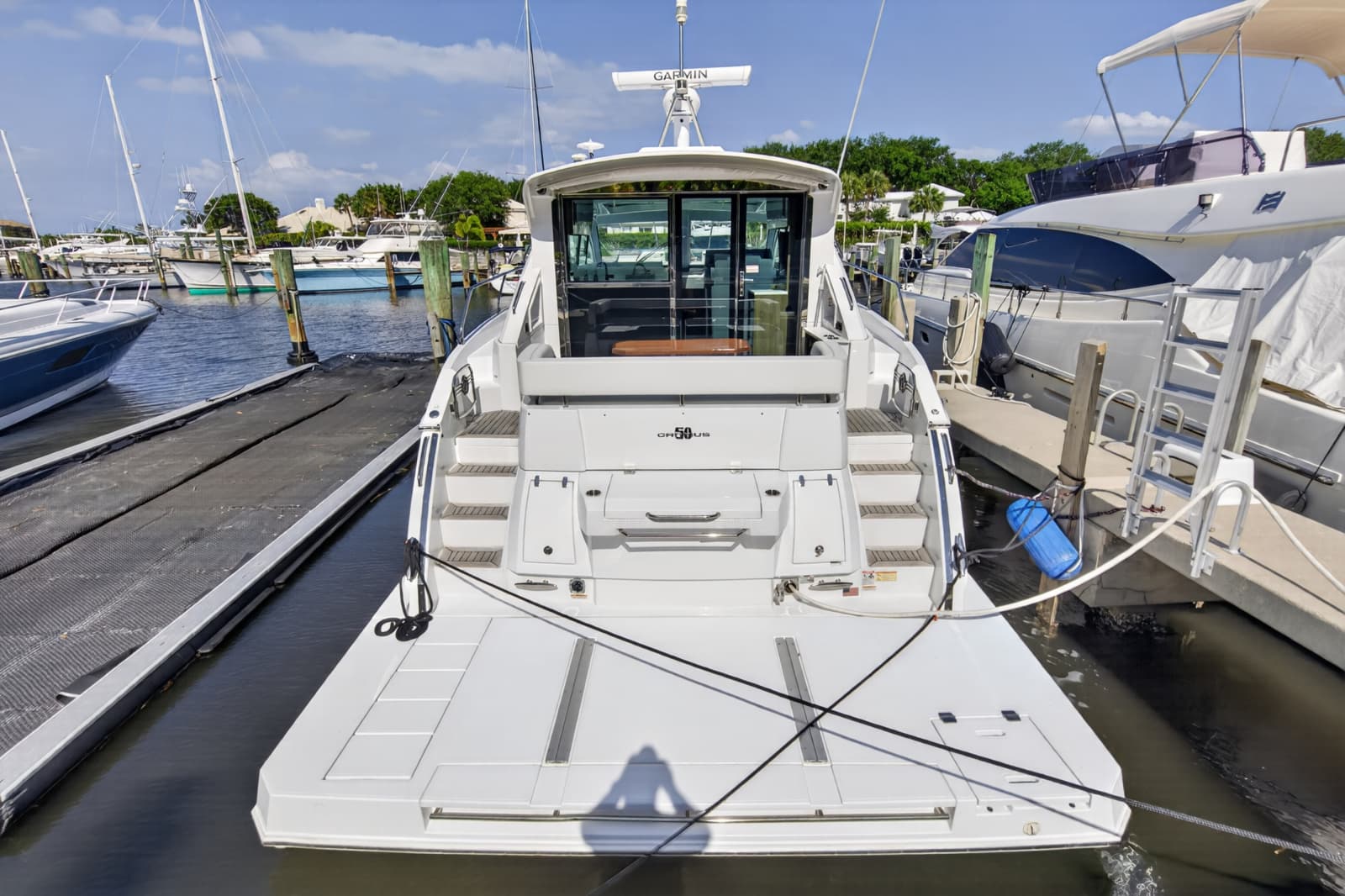 2023 Cruisers Yachts 50 CANTIUS - Photo 20