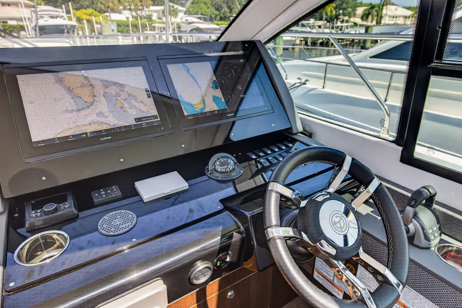 2023 Cruisers Yachts 50 CANTIUS - Photo 54