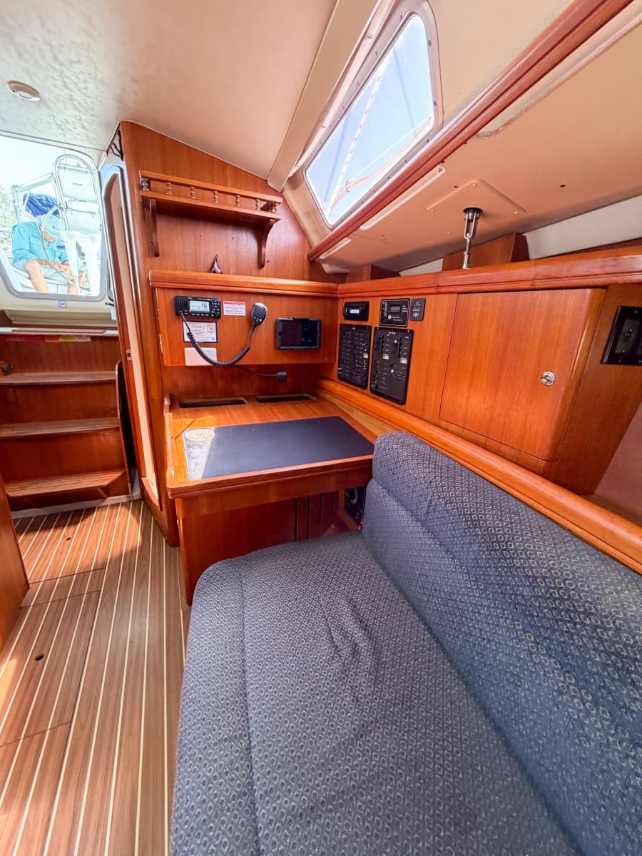 2005 Hunter 36 - Photo 61