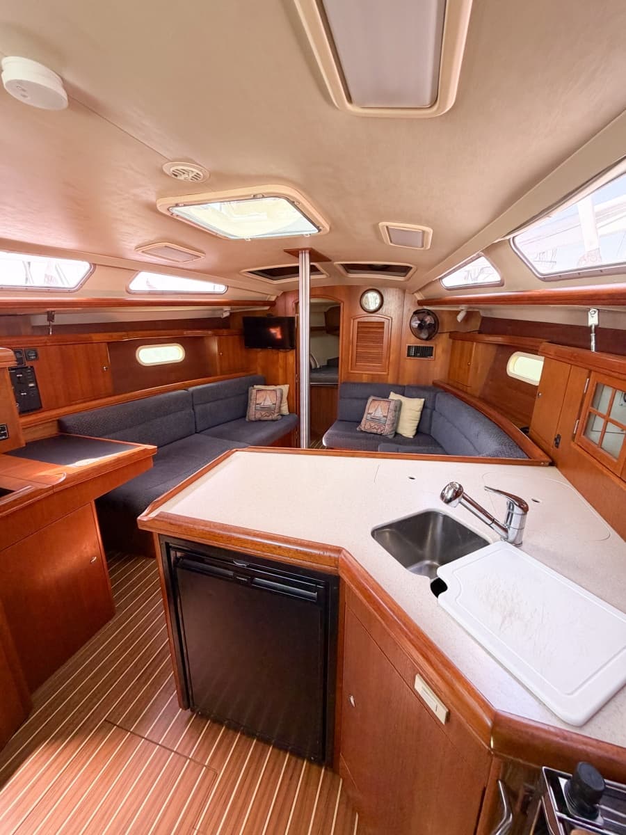 2005 Hunter 36 - Photo 54