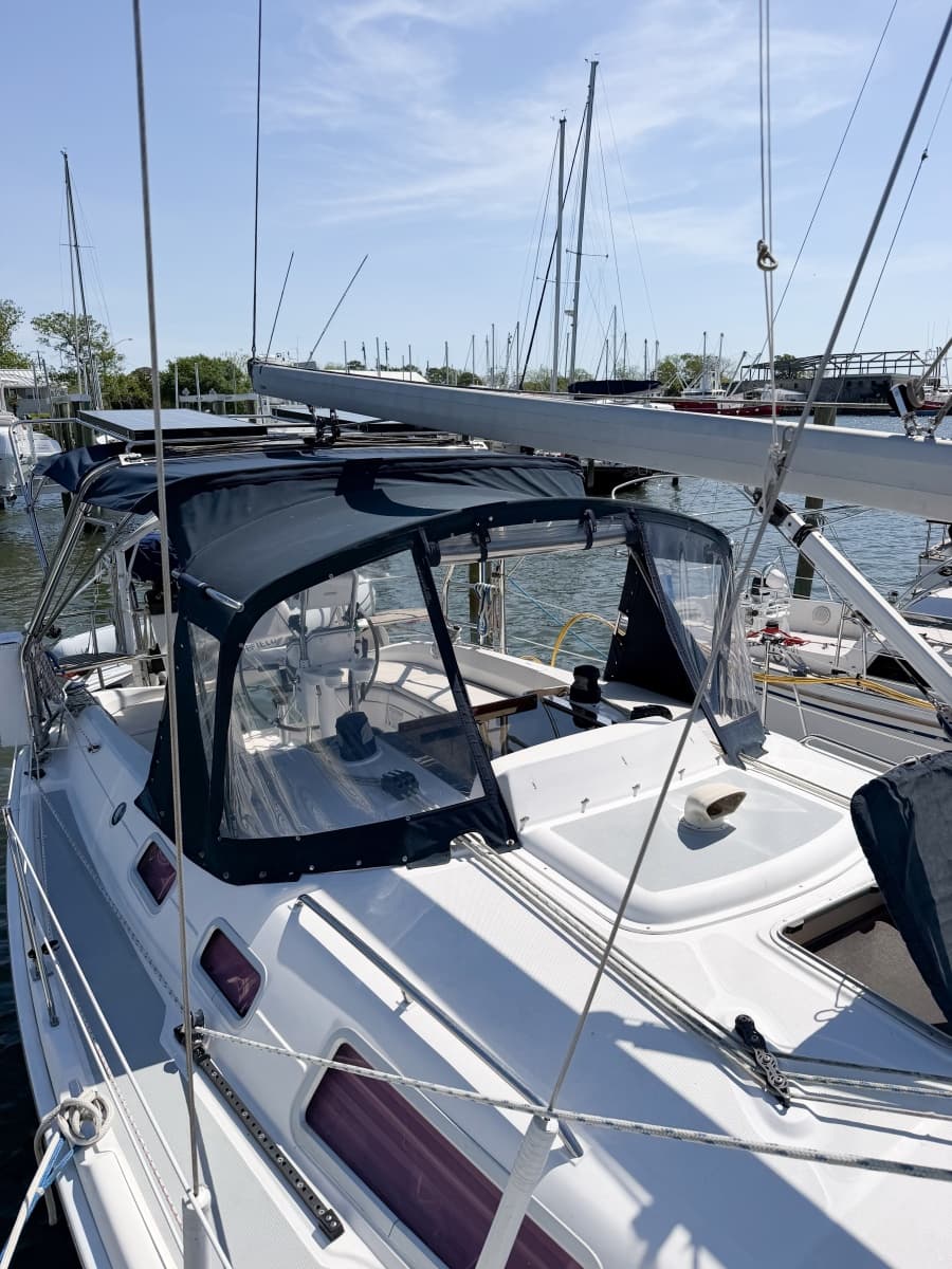 2005 Hunter 36 - Photo 9