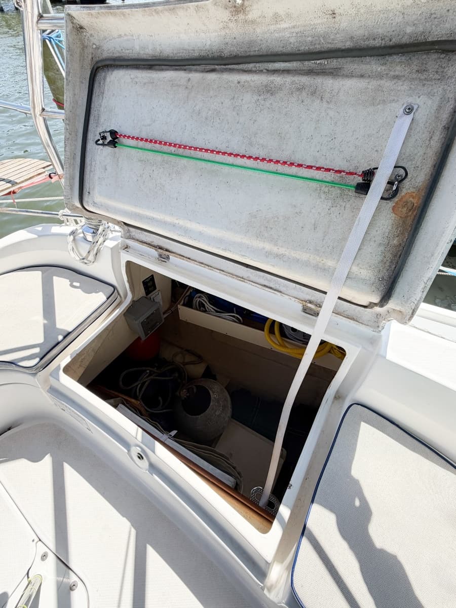 2005 Hunter 36 - Photo 31
