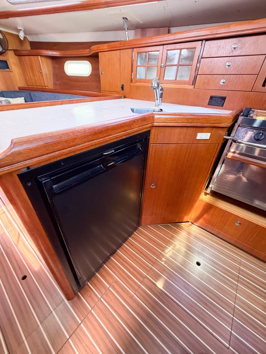 2005 Hunter 36 - Photo 59
