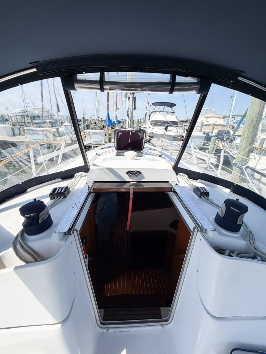 2005 Hunter 36 - Photo 15