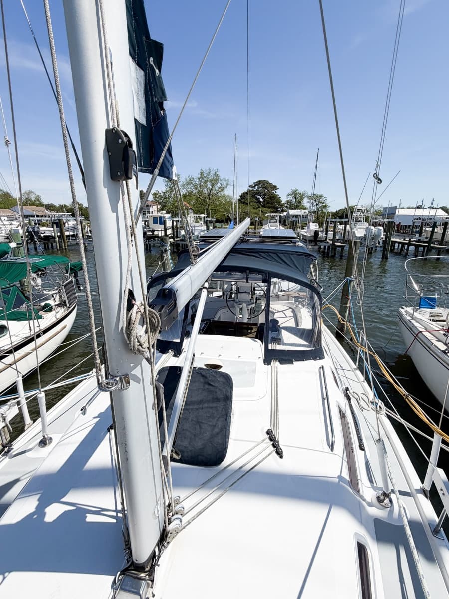 2005 Hunter 36 - Photo 83