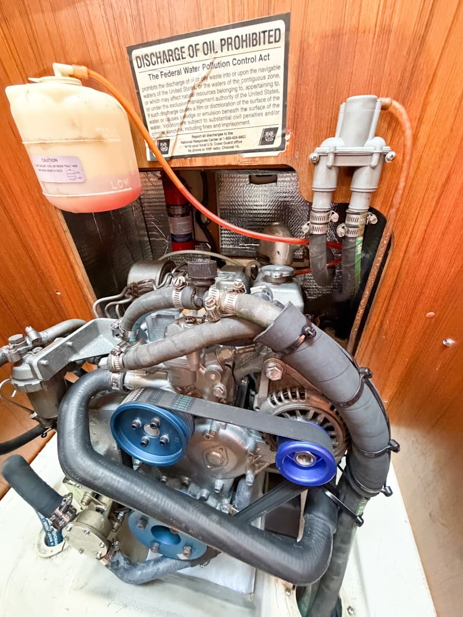 2005 Hunter 36 - Photo 76