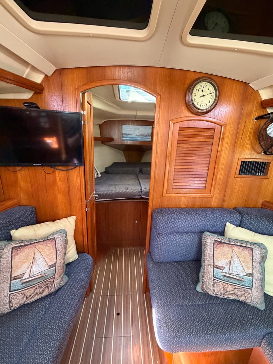 2005 Hunter 36 - Photo 63