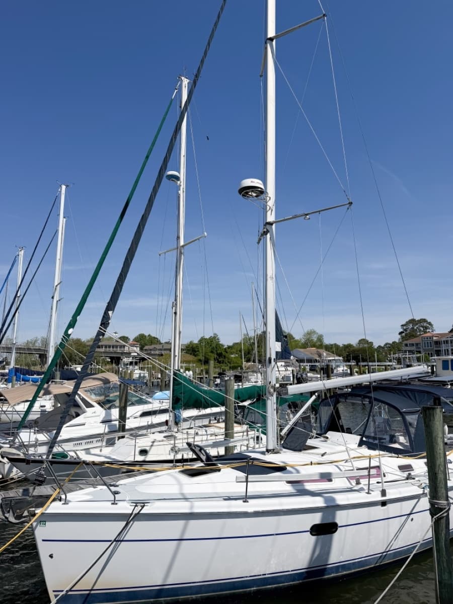 2005 Hunter 36 - Photo 8