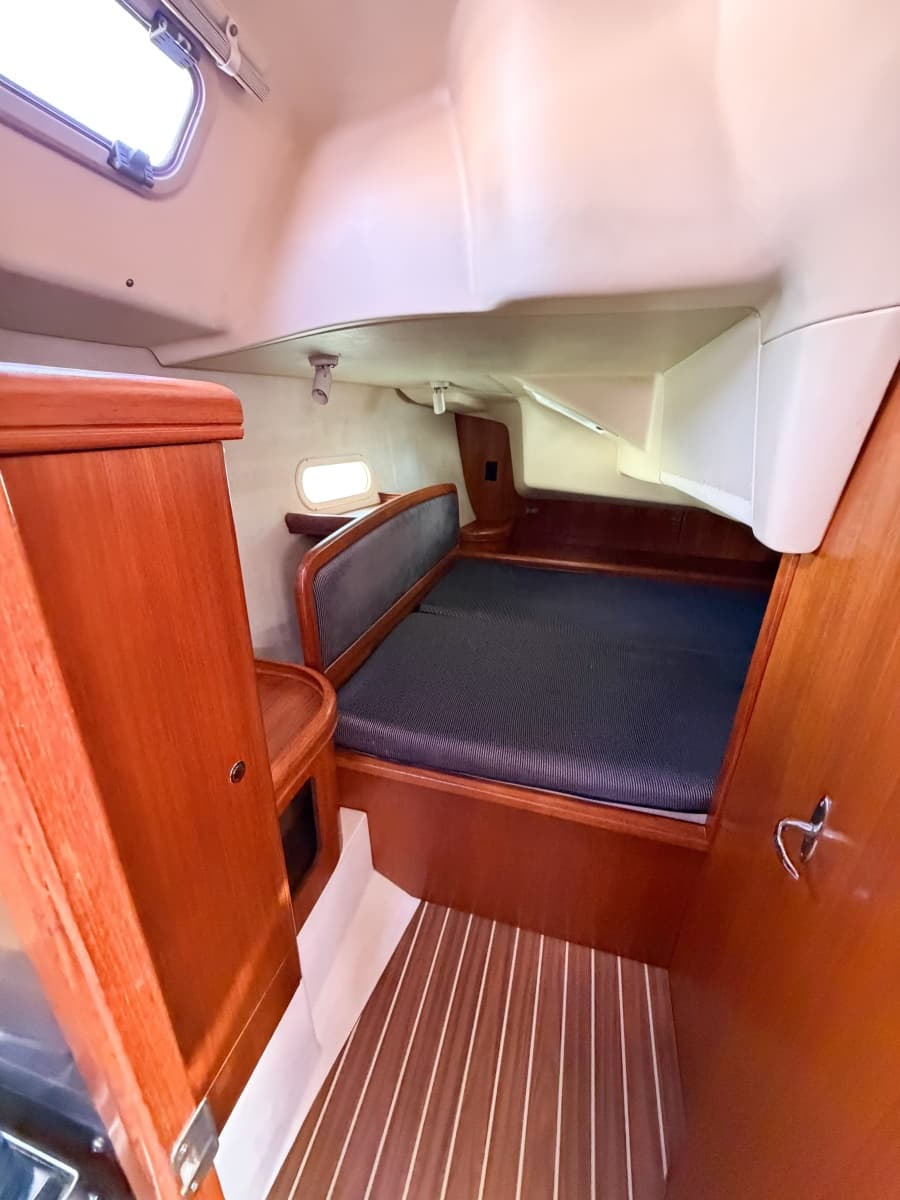 2005 Hunter 36 - Photo 40