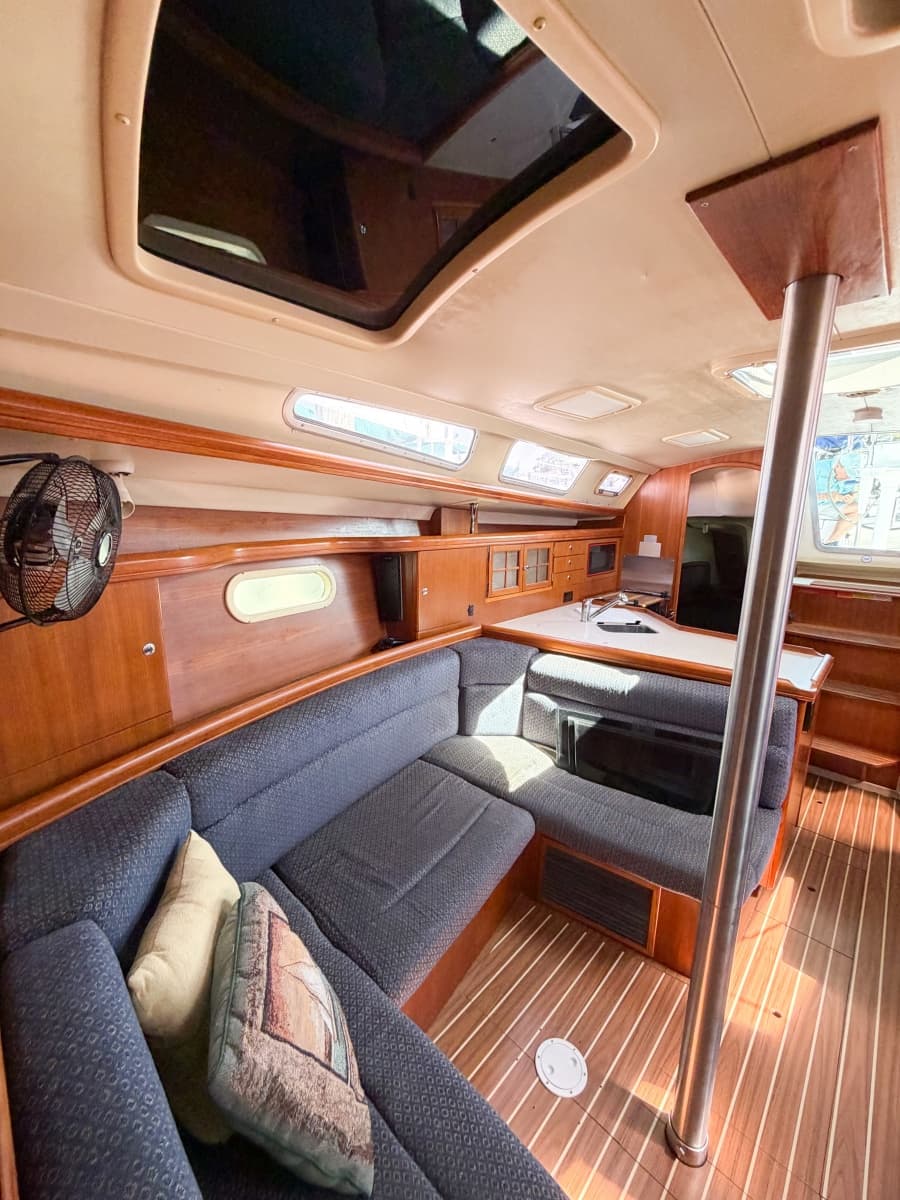 2005 Hunter 36 - Photo 64