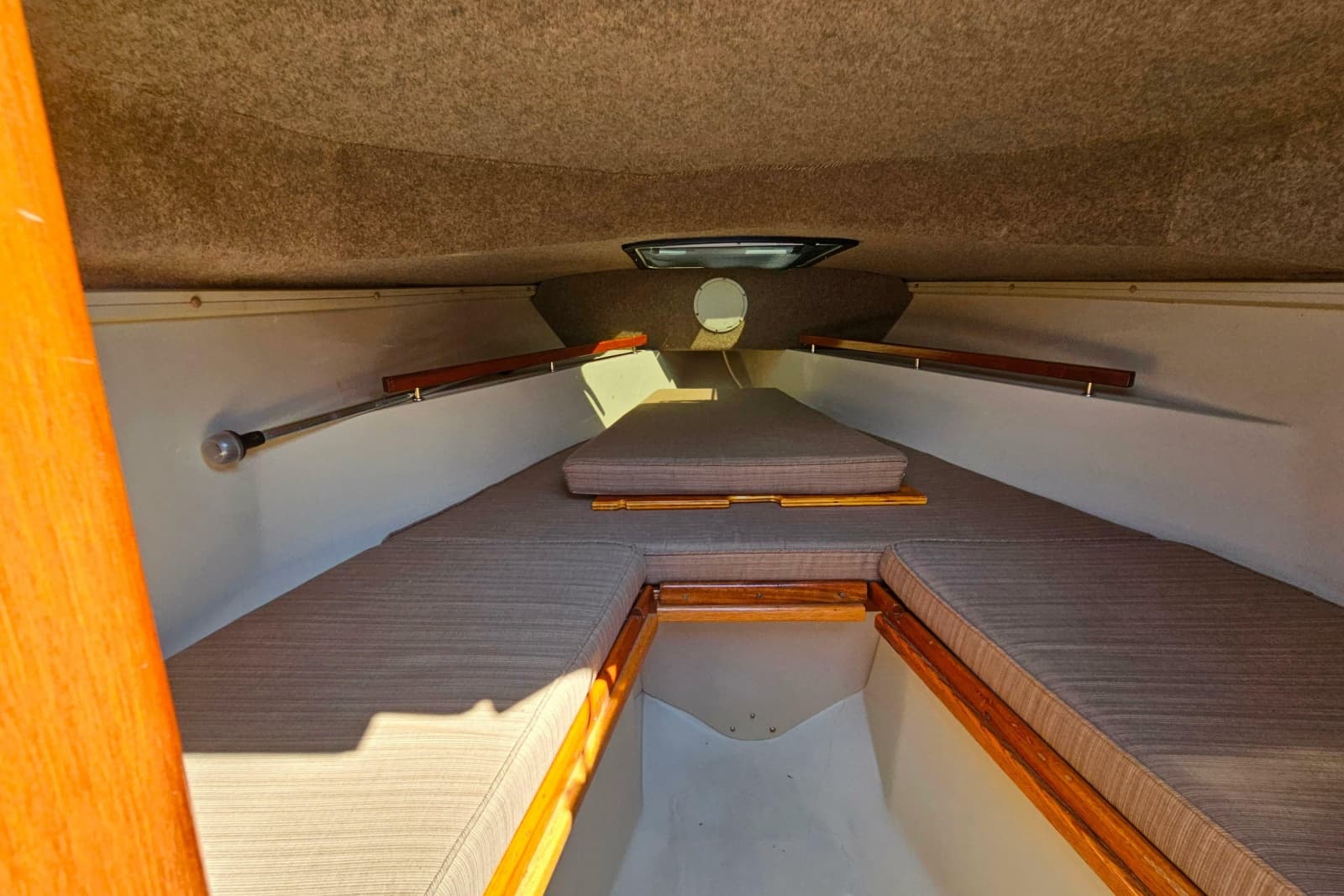 1990 Boston Whaler Outrage Cuddy - Photo 10