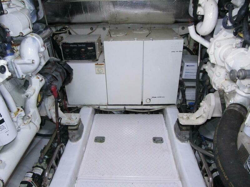 2003 Tiara Yachts 5200 Express - Photo 58