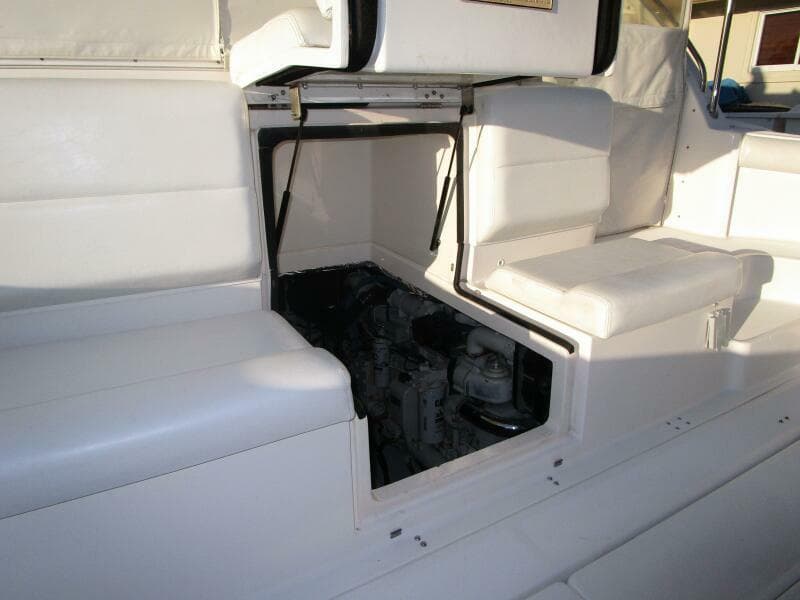 2003 Tiara Yachts 5200 Express - Photo 41