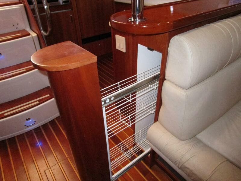 2003 Tiara Yachts 5200 Express - Photo 12