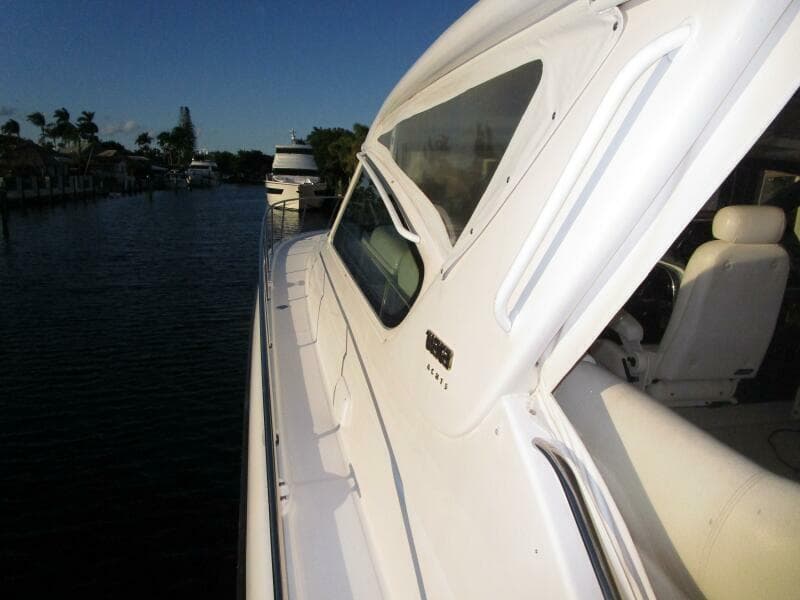 2003 Tiara Yachts 5200 Express - Photo 50