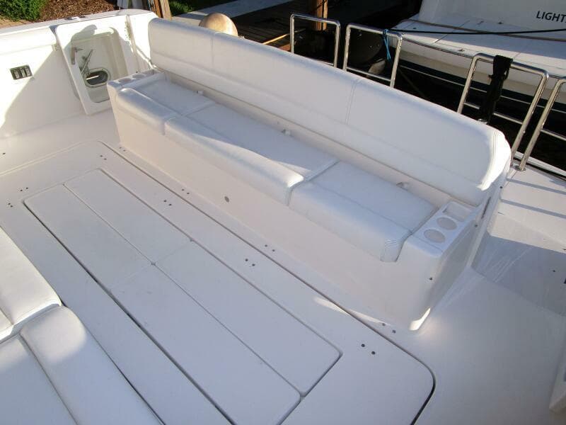 2003 Tiara Yachts 5200 Express - Photo 39