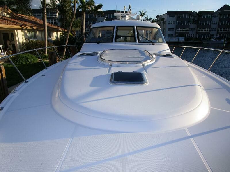 2003 Tiara Yachts 5200 Express - Photo 48