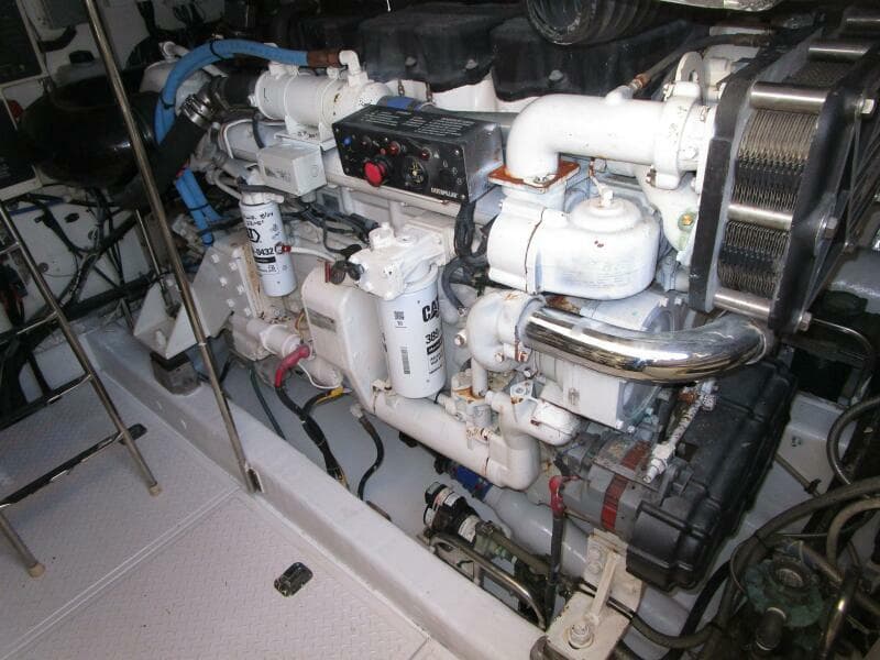 2003 Tiara Yachts 5200 Express - Photo 56