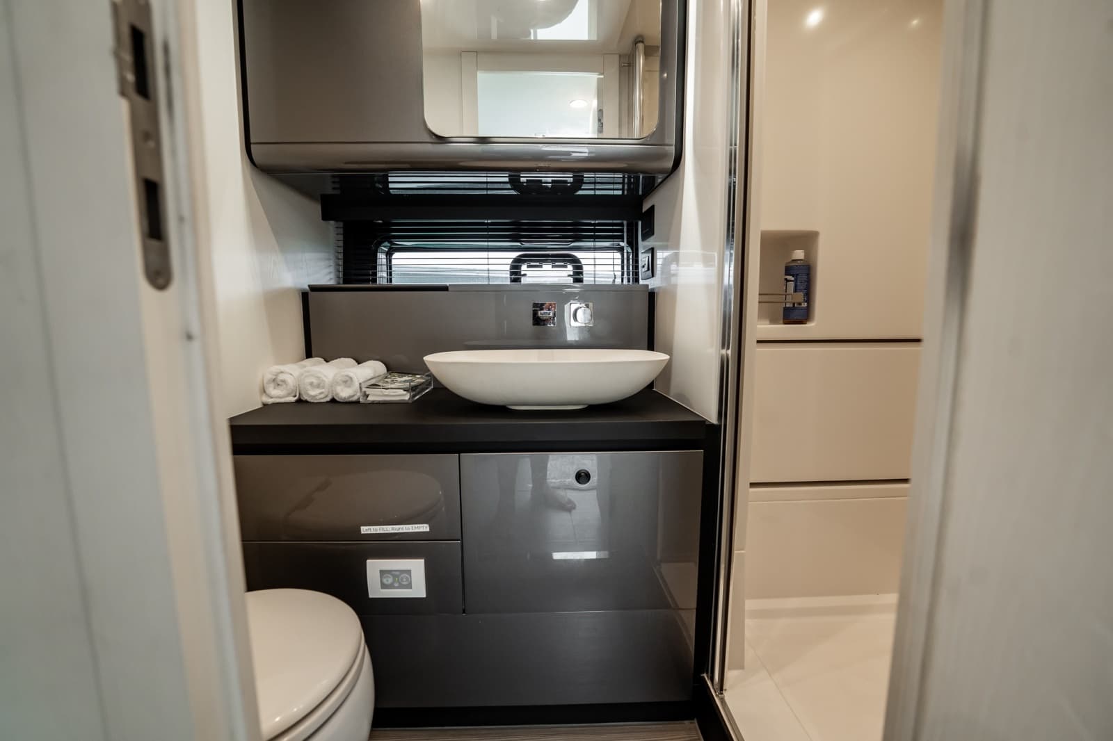 2021 Azimut VERVE 47 - Photo 51
