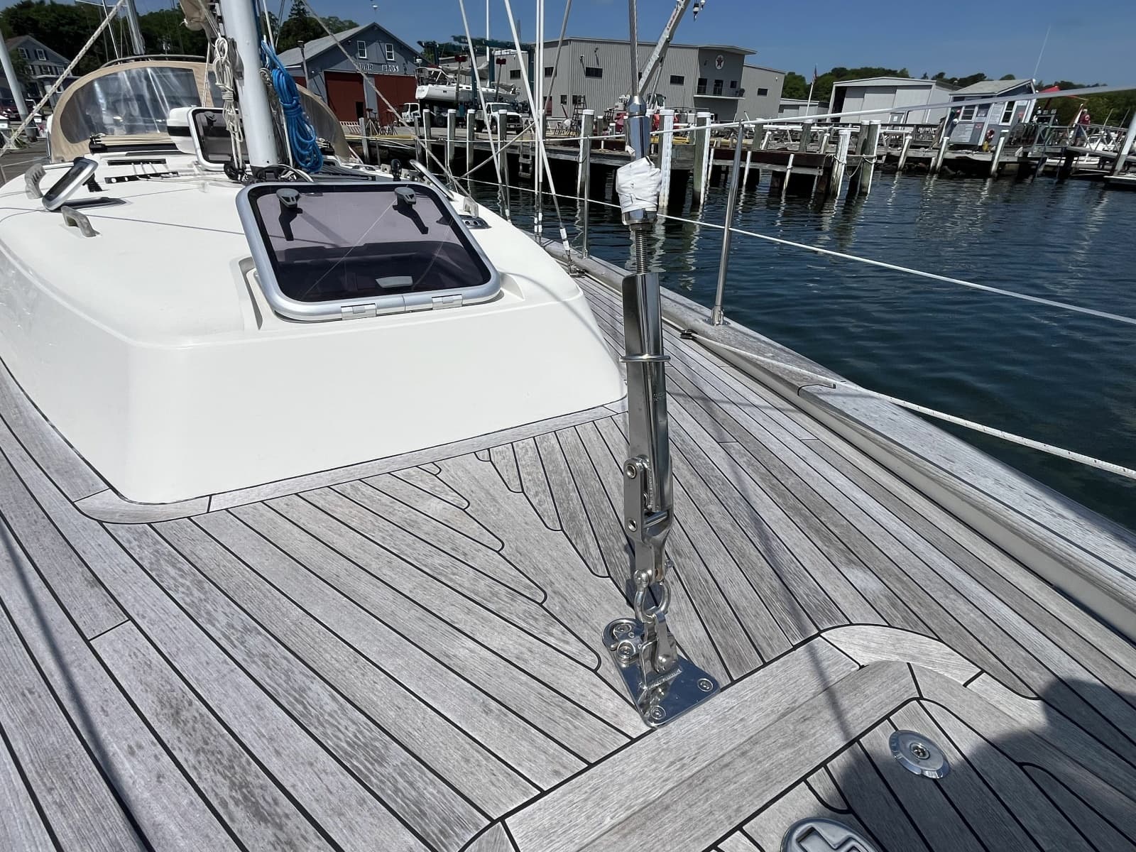 2017 Rustler 37 - Photo 6