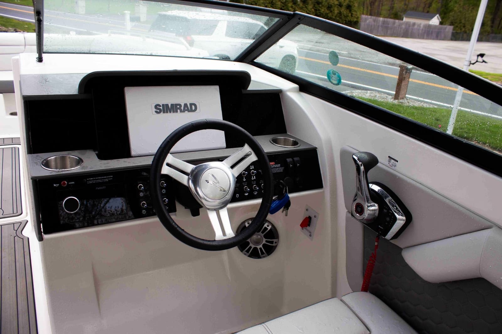 2024 Sea Ray SDX 290 - Photo 10