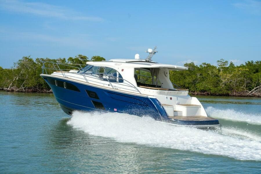 2026 Marex 360 Cabriolet Cruiser - Photo 3
