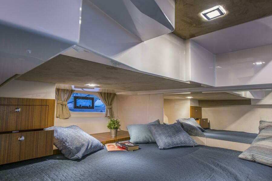 2026 Marex 360 Cabriolet Cruiser - Photo 23