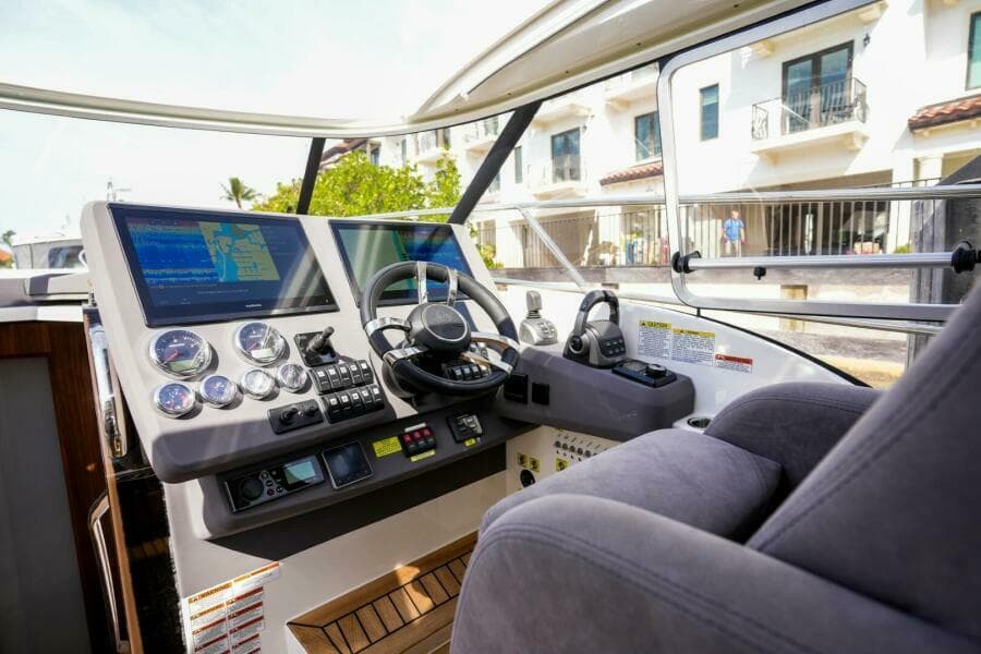 2026 Marex 360 Cabriolet Cruiser - Photo 20