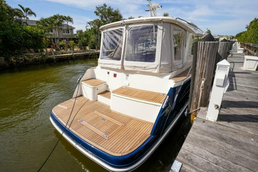 2026 Marex 360 Cabriolet Cruiser - Photo 14