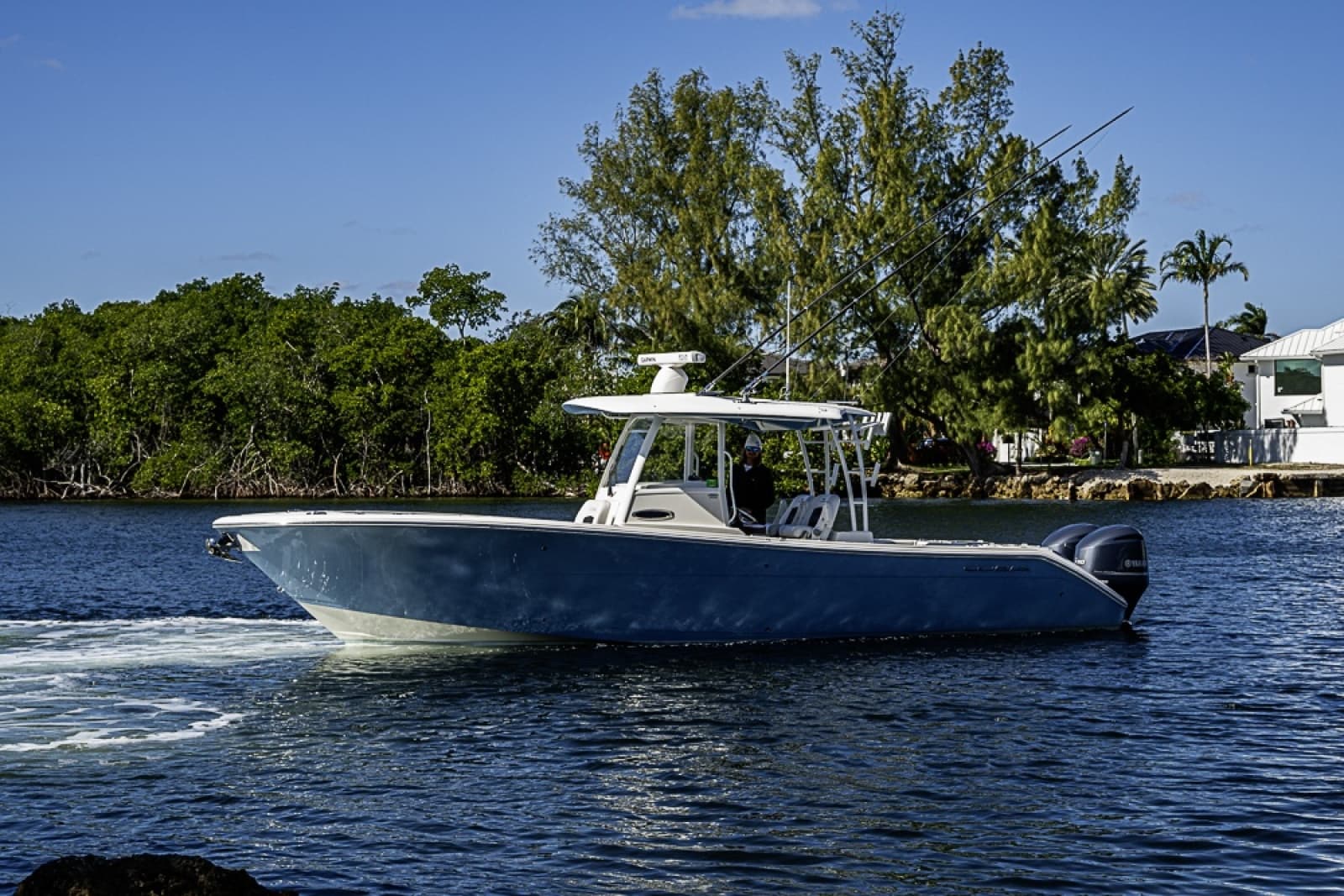 2021 Cobia 320 CC - Photo 45