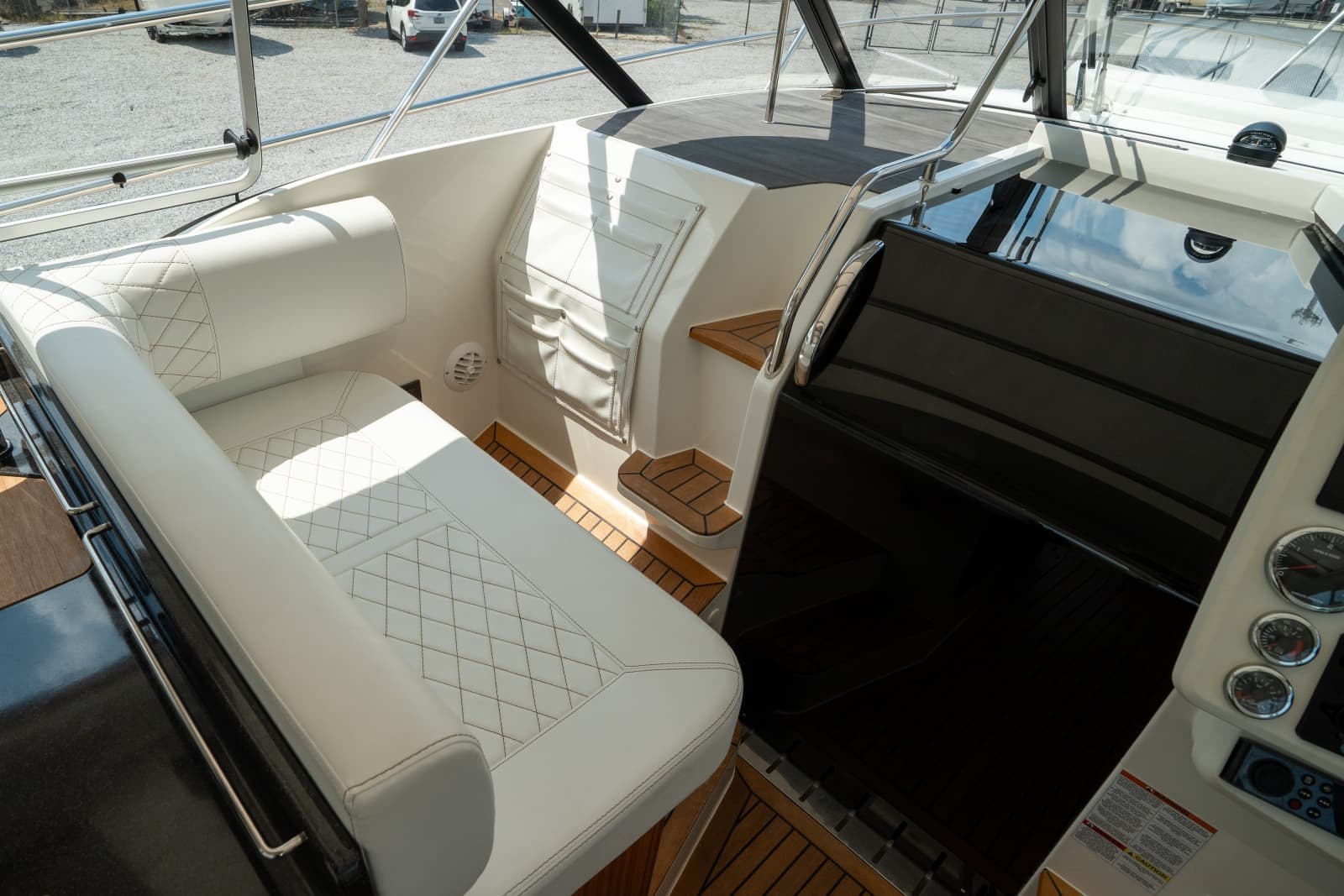 2026 Marex 360 Cabriolet Cruiser - Photo 16