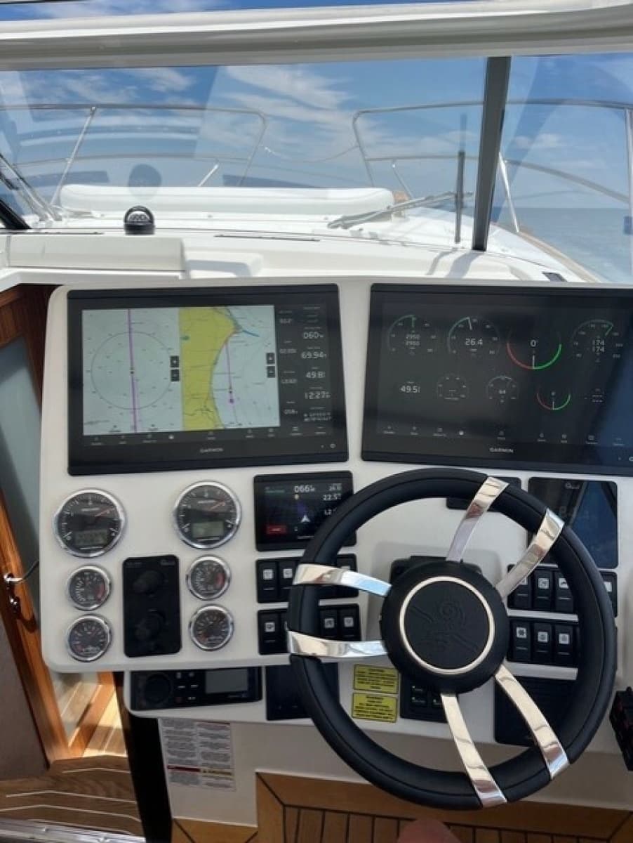 2026 Marex 360 Cabriolet Cruiser - Photo 11