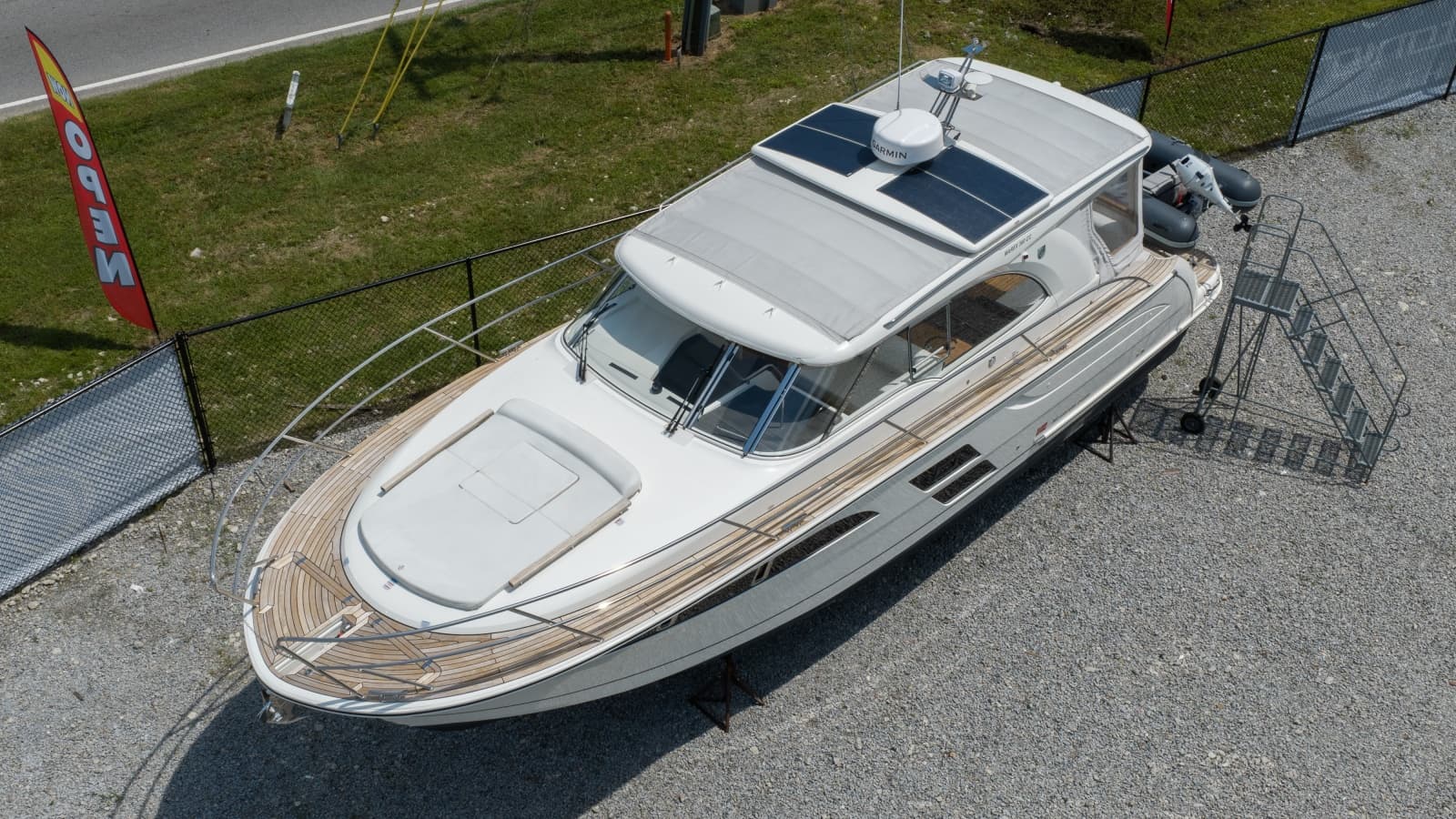 2026 Marex 360 Cabriolet Cruiser - Photo 2