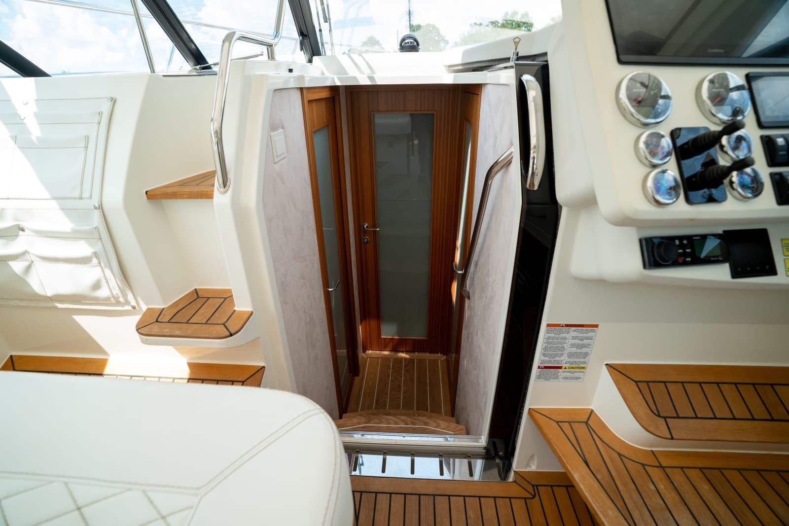 2026 Marex 360 Cabriolet Cruiser - Photo 21