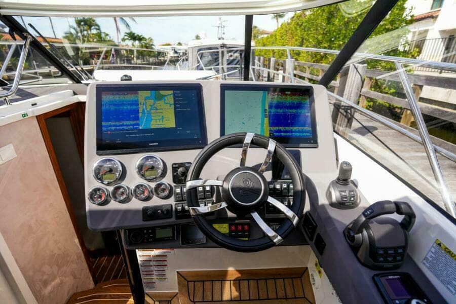 2026 Marex 360 Cabriolet Cruiser - Photo 21