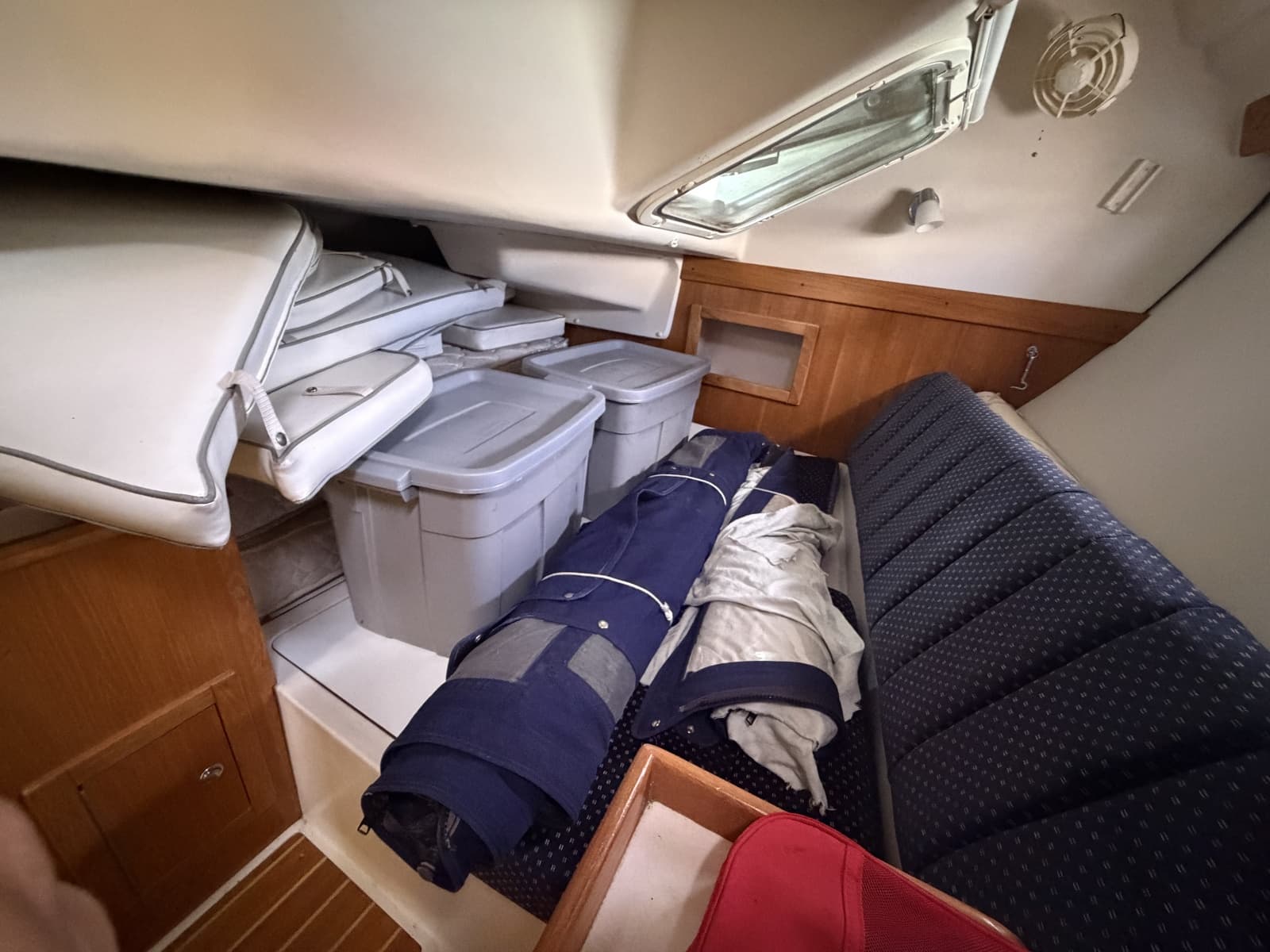 2004 Catalina Catalina 350 - Photo 50