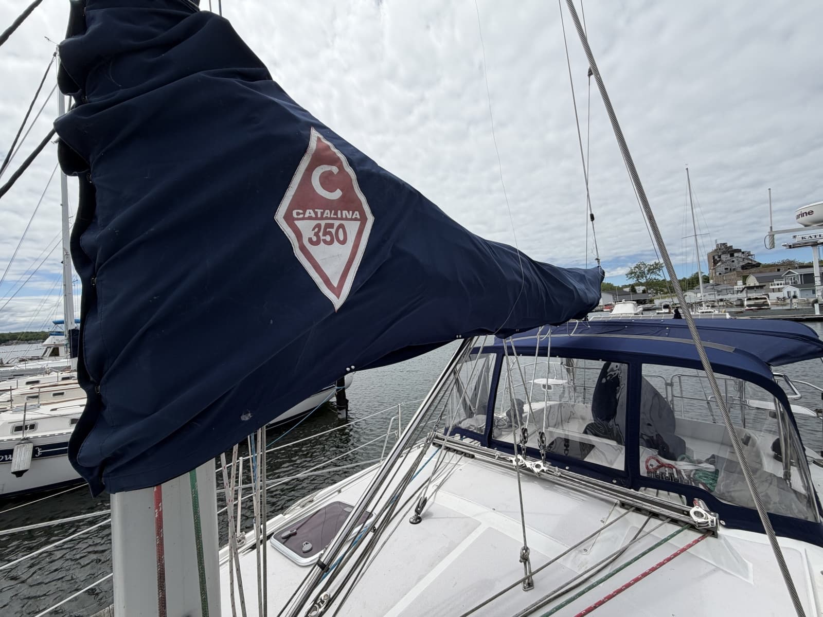 2004 Catalina Catalina 350 - Photo 16