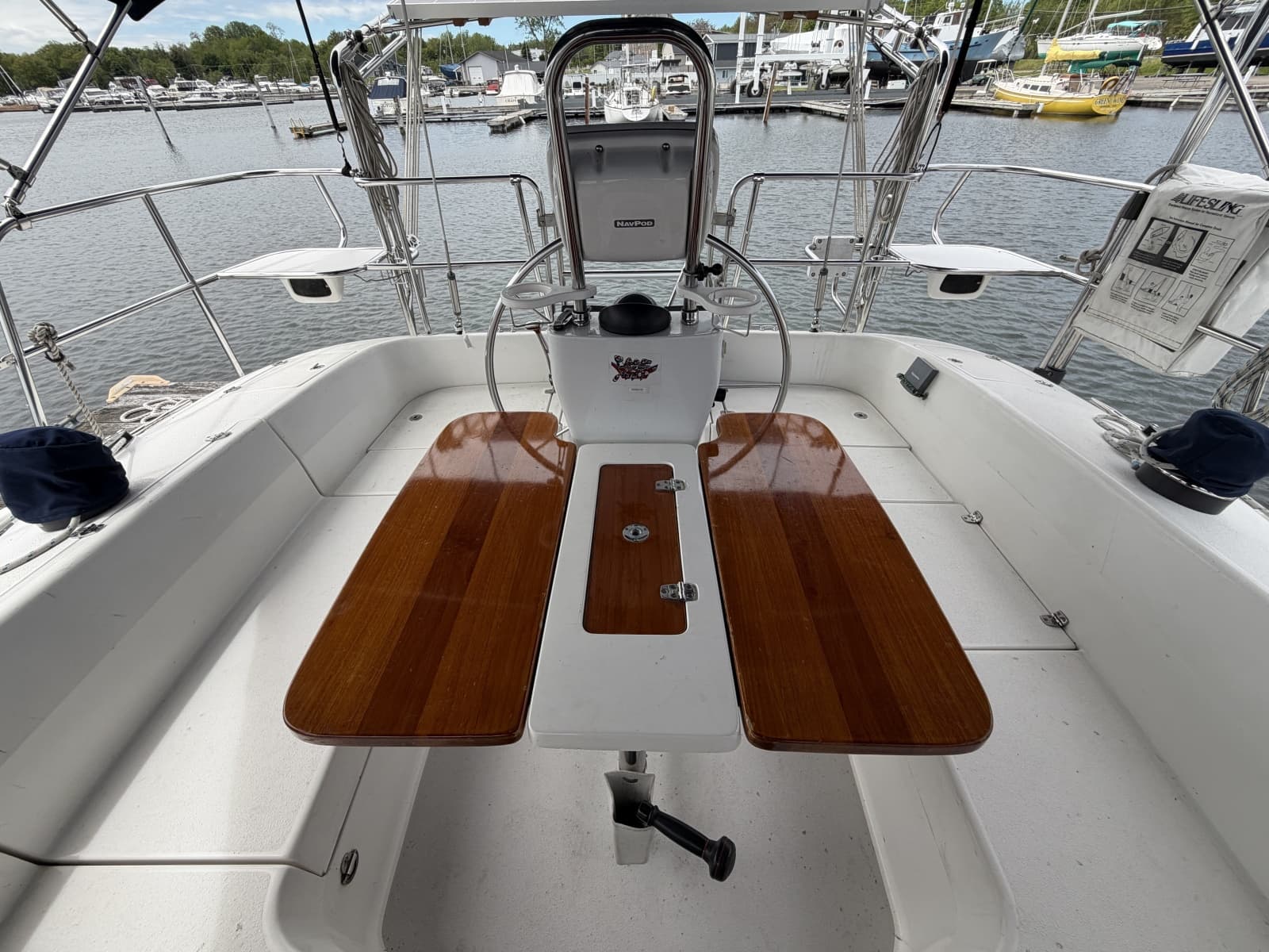 2004 Catalina Catalina 350 - Photo 30