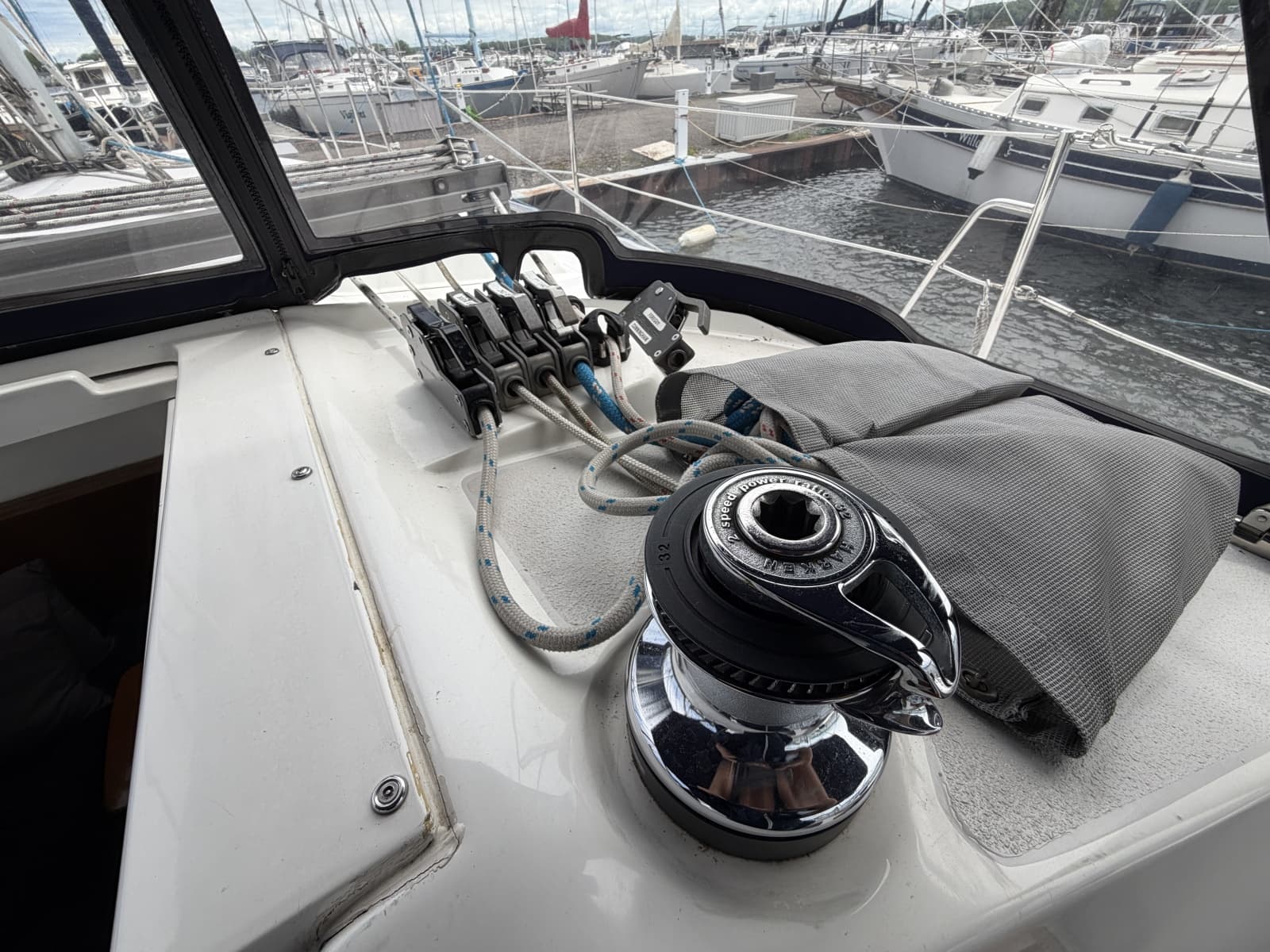 2004 Catalina Catalina 350 - Photo 34