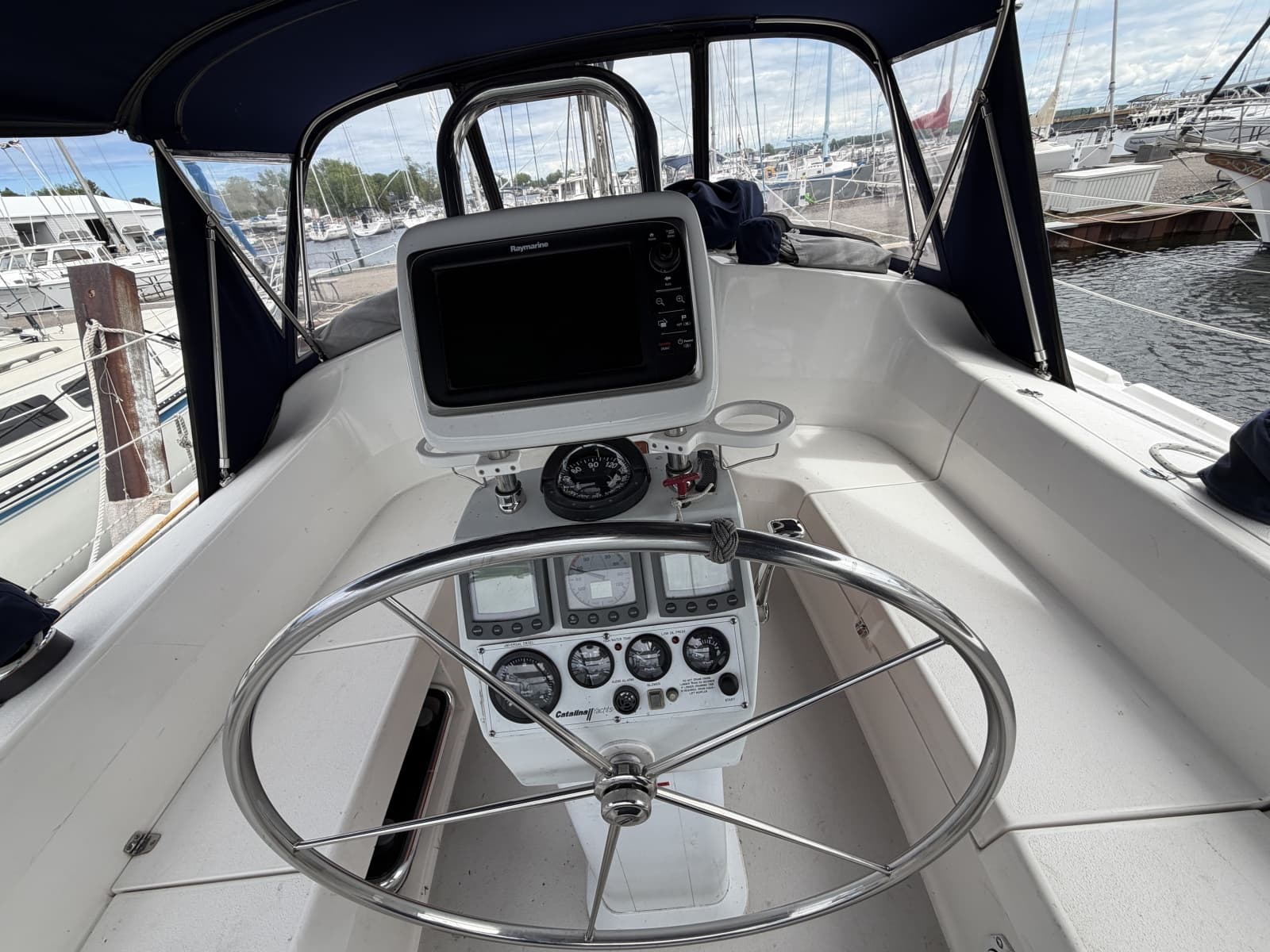 2004 Catalina Catalina 350 - Photo 28