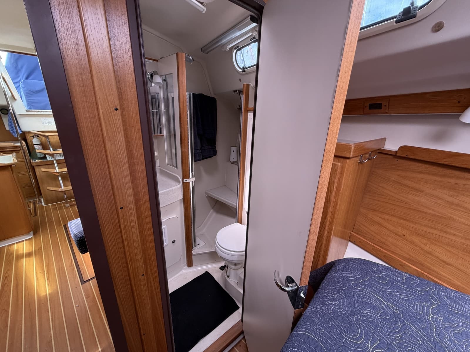 2004 Catalina Catalina 350 - Photo 59