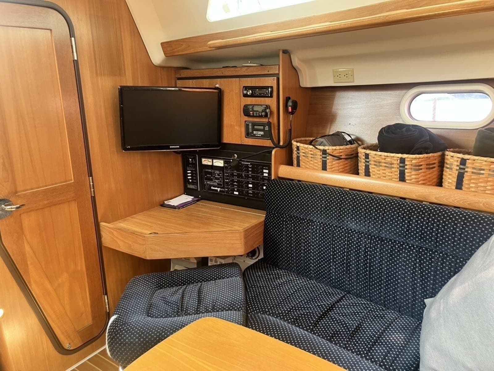 2004 Catalina Catalina 350 - Photo 62